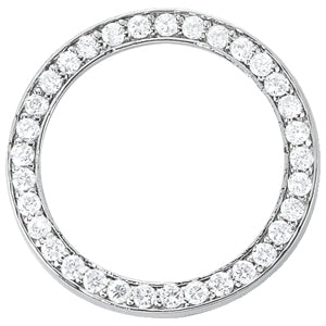 14K White Gold Round Diamond Circle Pendant