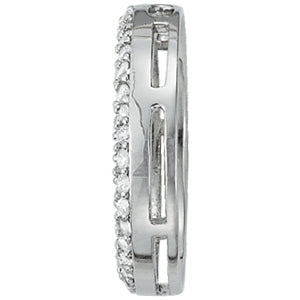 18K White Gold Multi-Diamond Circle Pendant