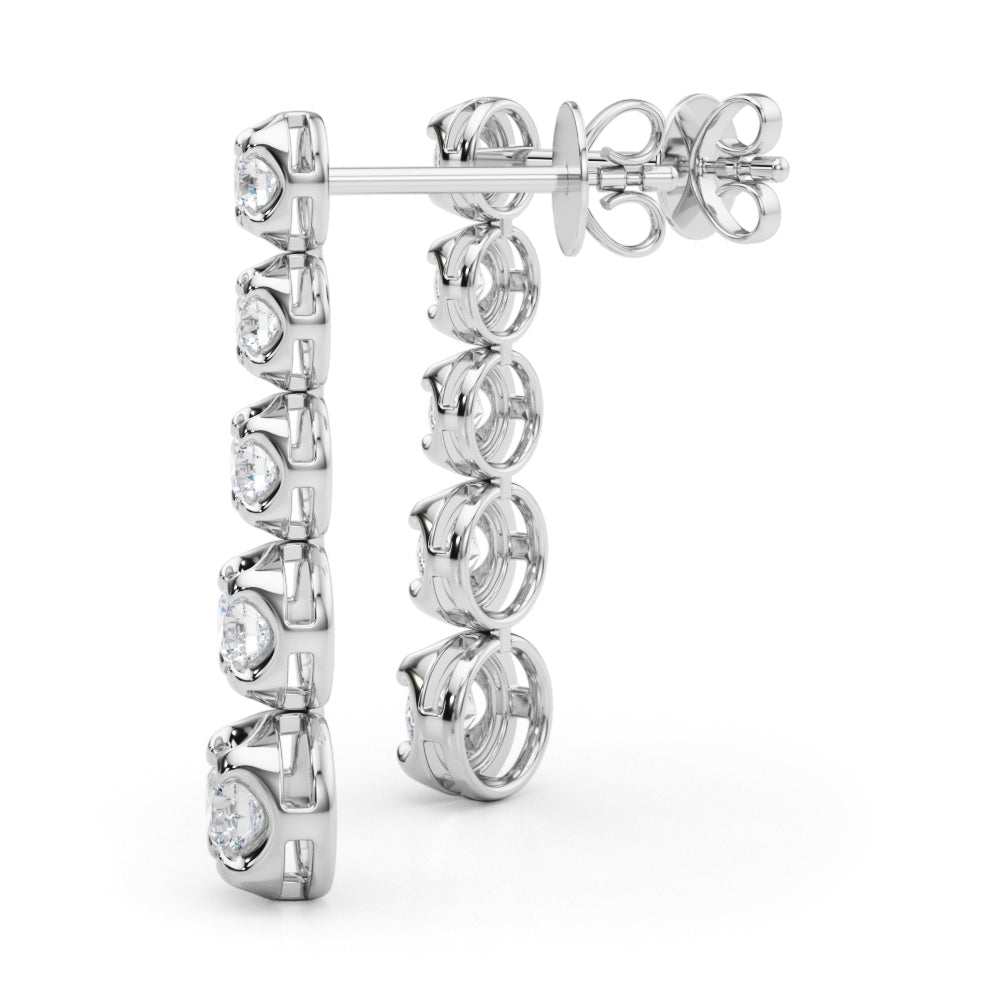 Round Diamond Stud Earrings