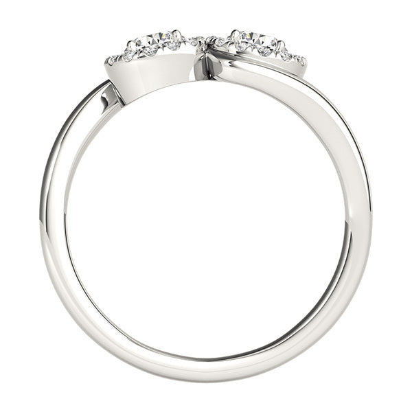18K White Gold Multi-Diamond Fashion Ring