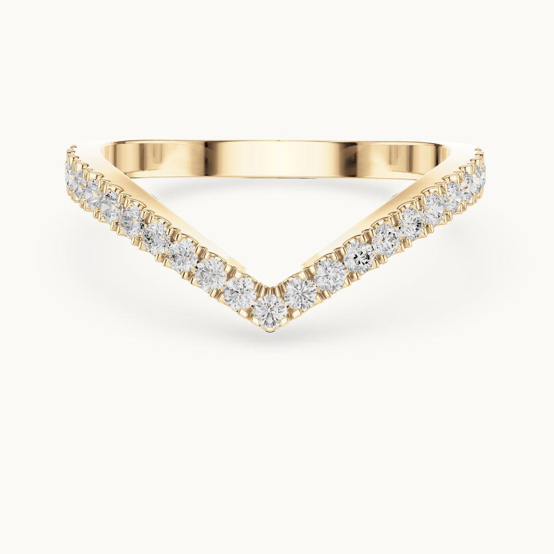 Round lab-grown diamond chevron pavé band in yellow gold, 0.276 CT TW, view 4