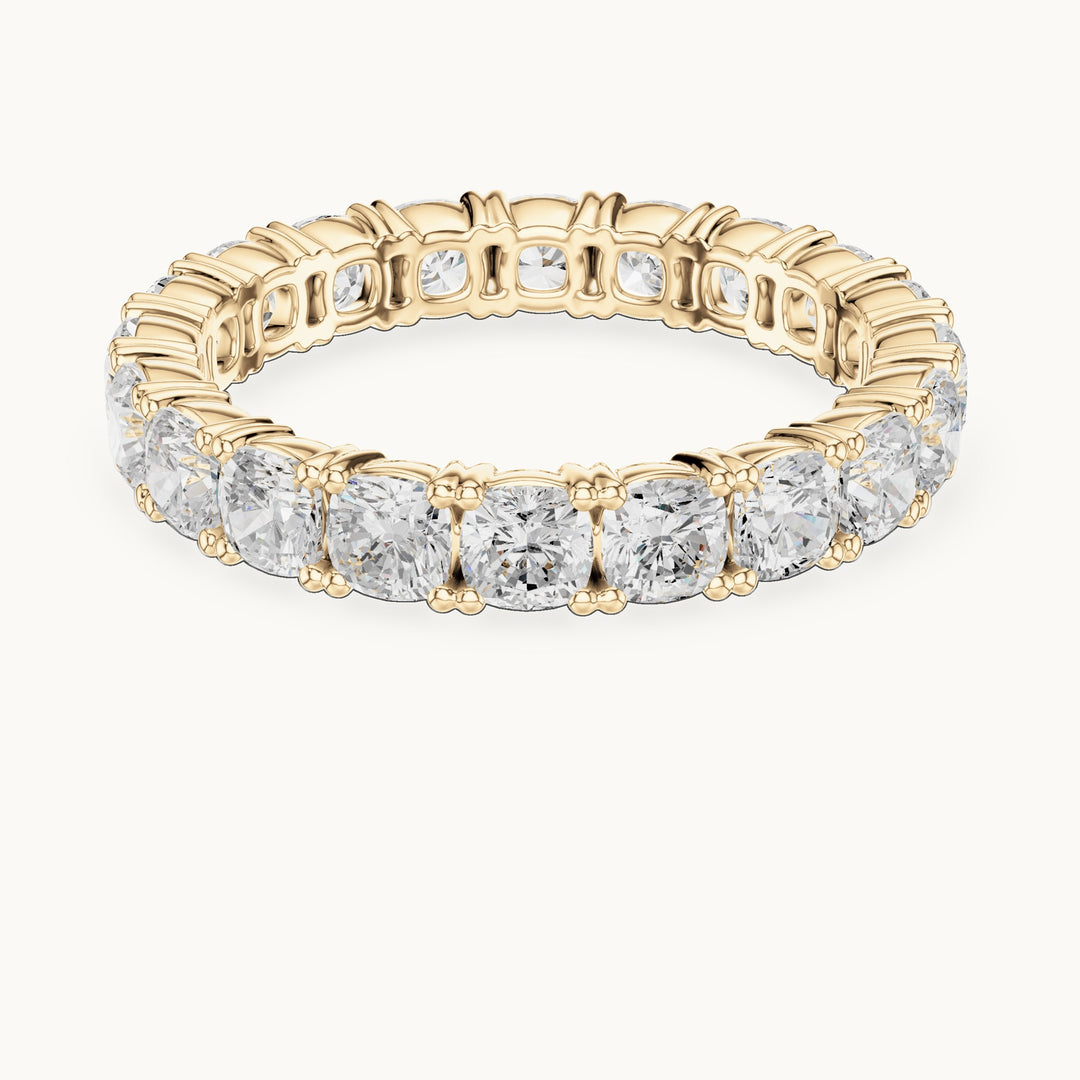 Cushion-cut lab-grown diamond full eternity band in yellow gold, 2.80 CT TW, view 4