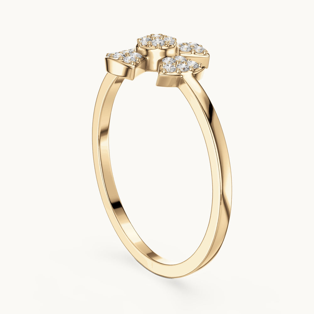 Round lab-grown diamond four-petal clover ring in yellow gold, 0.13 CT TW, view 1