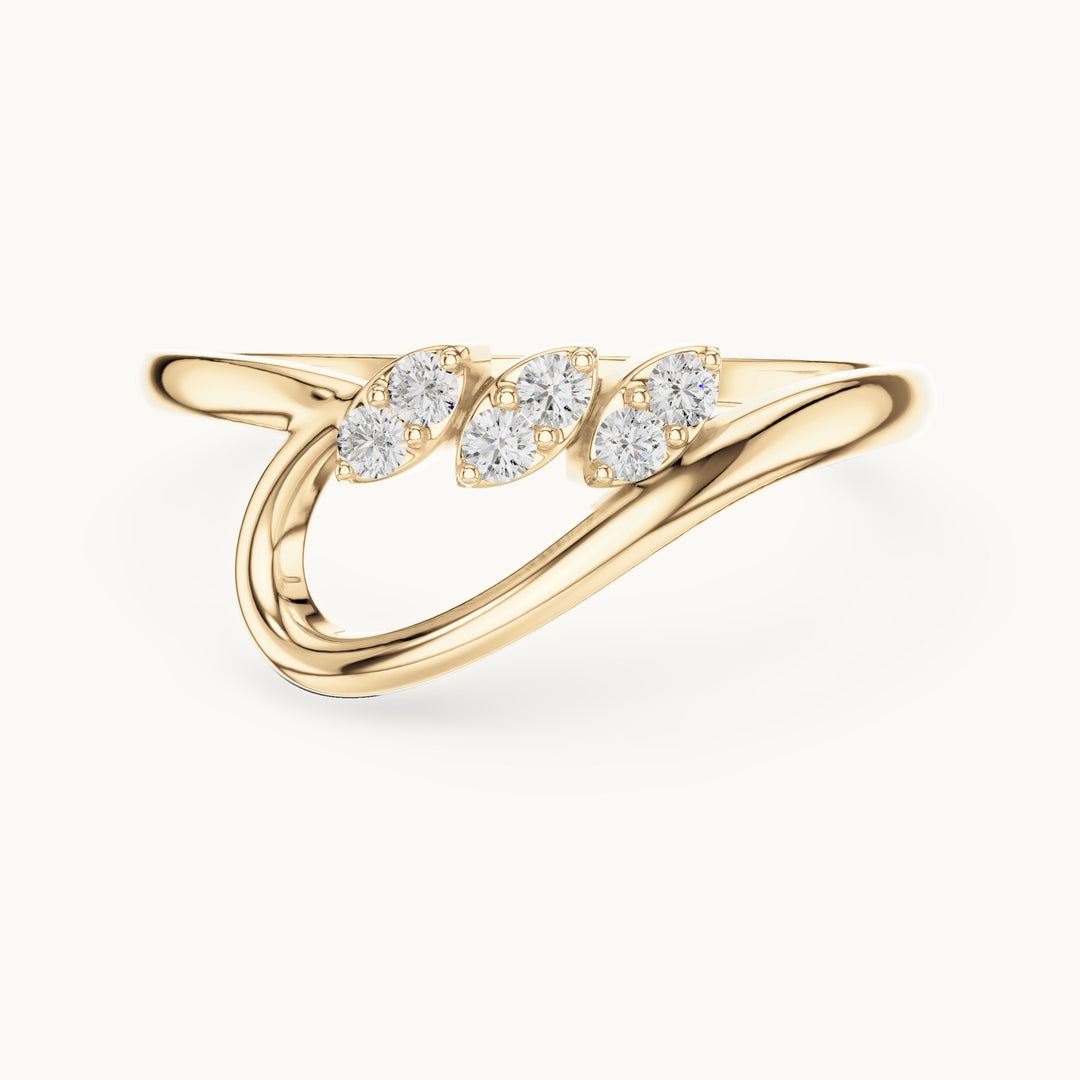 Round lab-grown diamond leaf trio ring in yellow gold, 0.09 CT TW, view 4