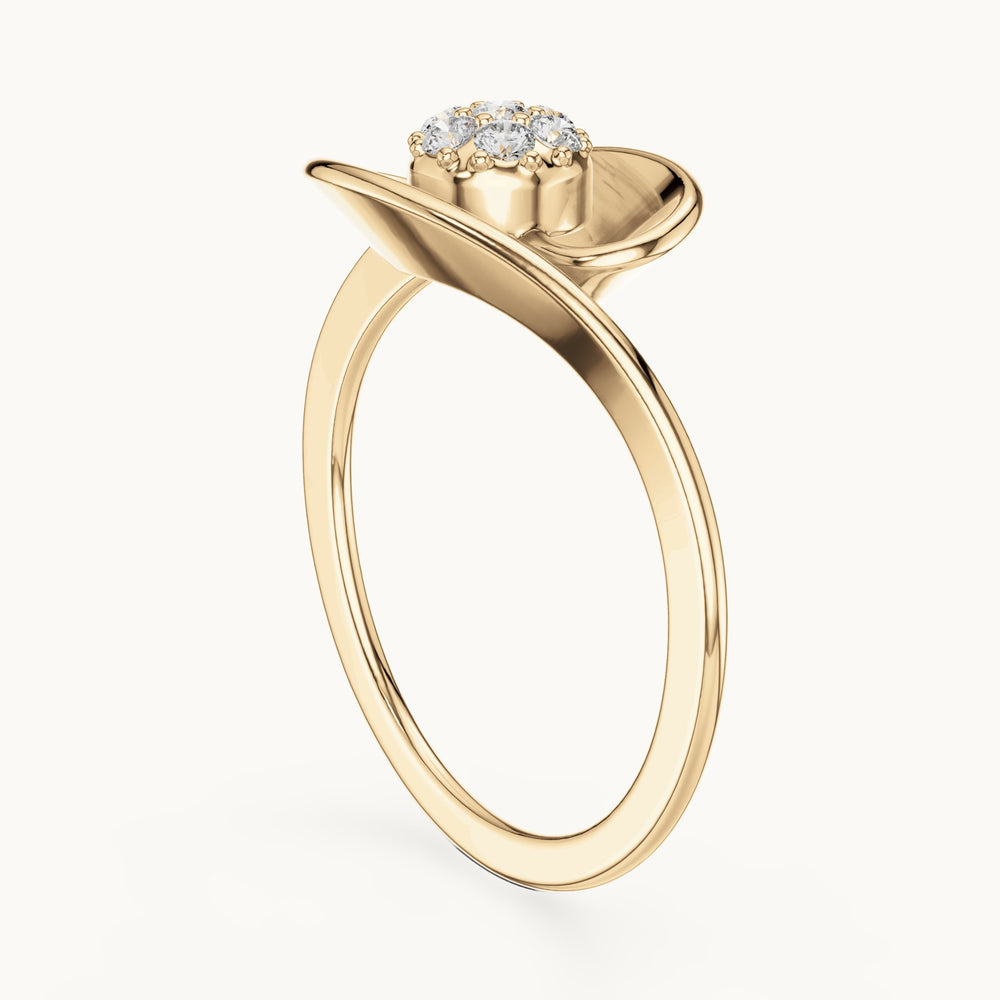 Round lab-grown diamond cluster wave ring in yellow gold, 0.105 CT TW, view 1