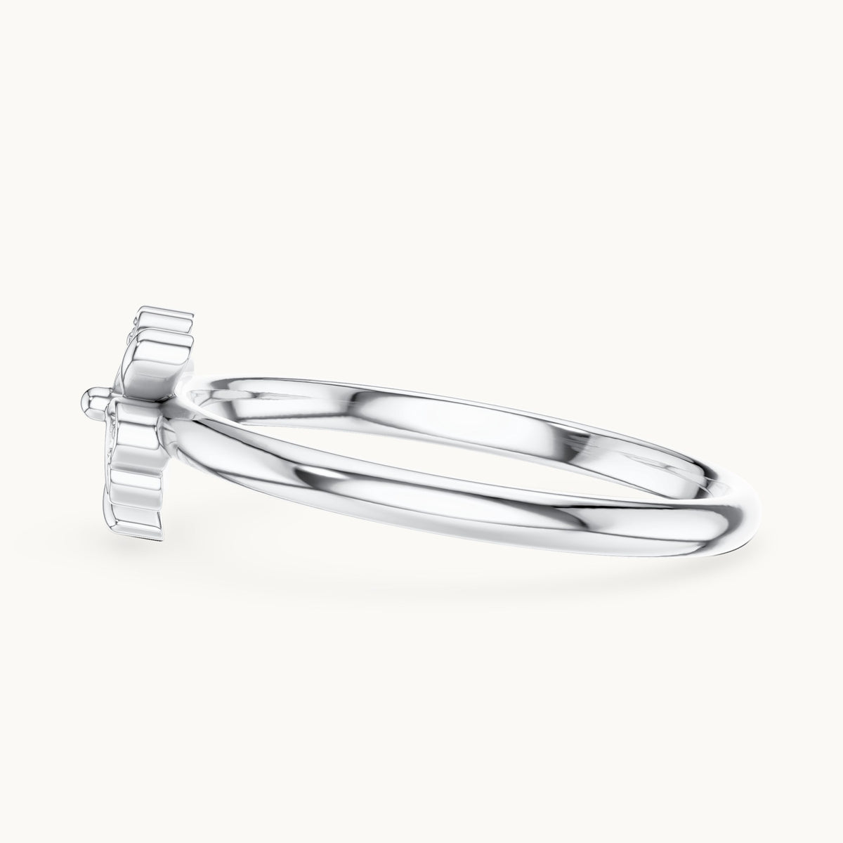 Round lab-grown diamond heart clover ring in white gold, 0.018 CT TW, view 3