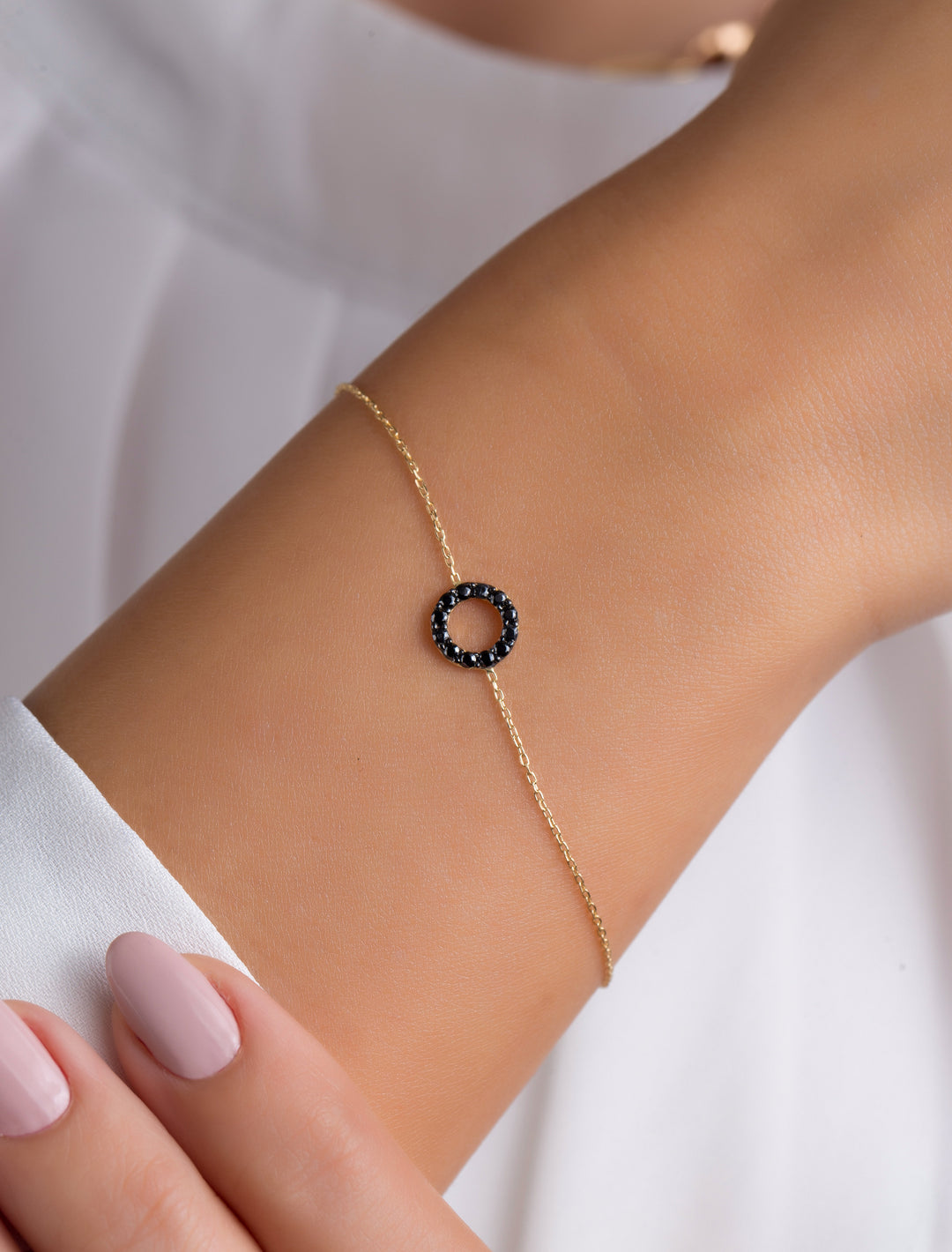 18K GOLD NEAT CIRCLE BRACELET