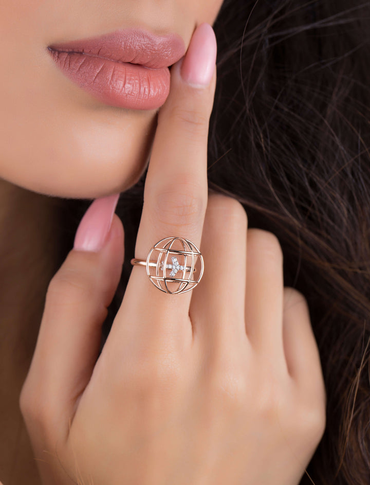 18K GOLD DIAMOND “GLOBE” CAGE RING