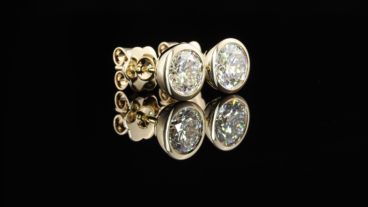 14K YELLOW GOLDStuds Earrings