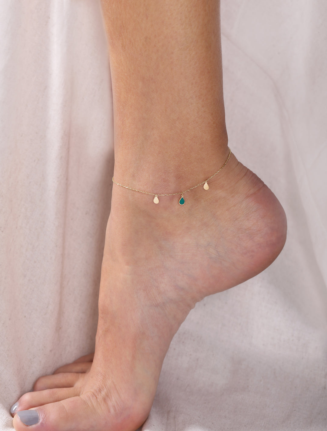 18K Gold Trio Tear Anklet