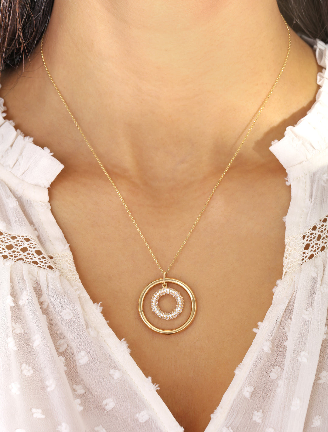 18K Gold Bold Circular Necklace