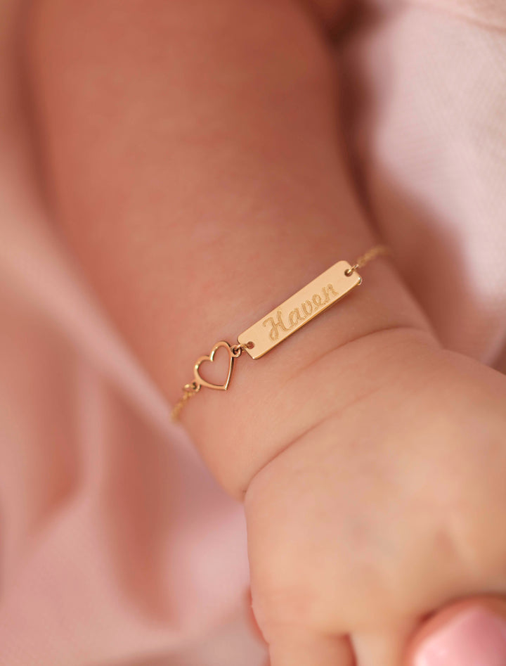 18K Gold Customized Newborn Plate Heart Bracelet