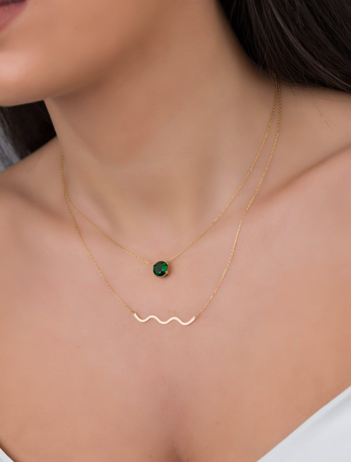 18K GOLD MINIMALISTIC WAVE NECKLACE