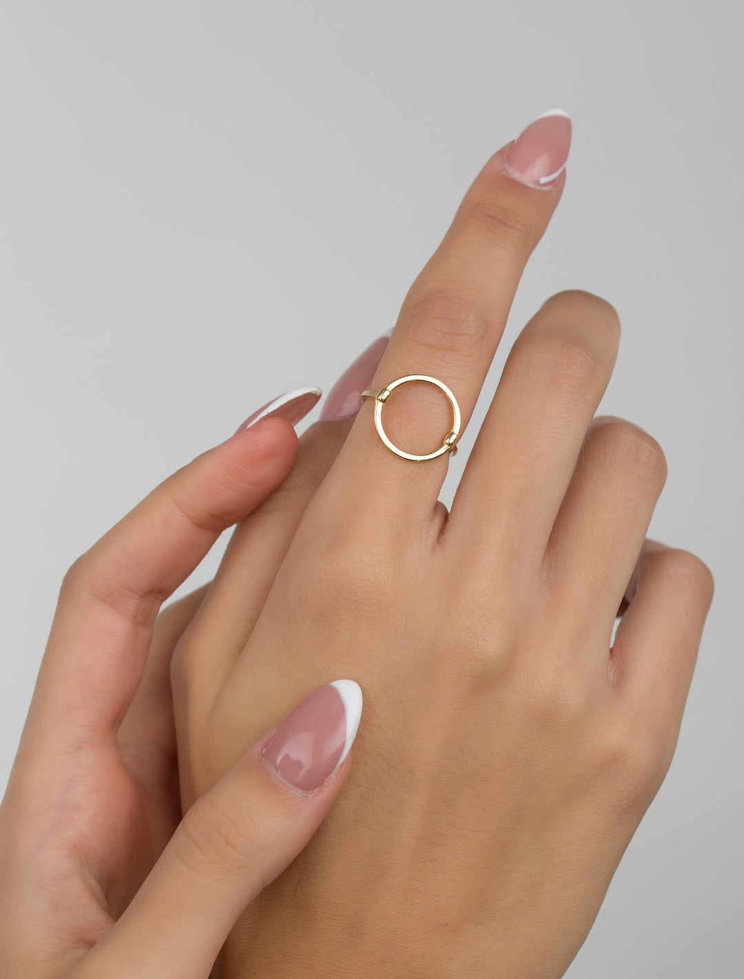 18K GOLD INFINITE CIRCLE RING