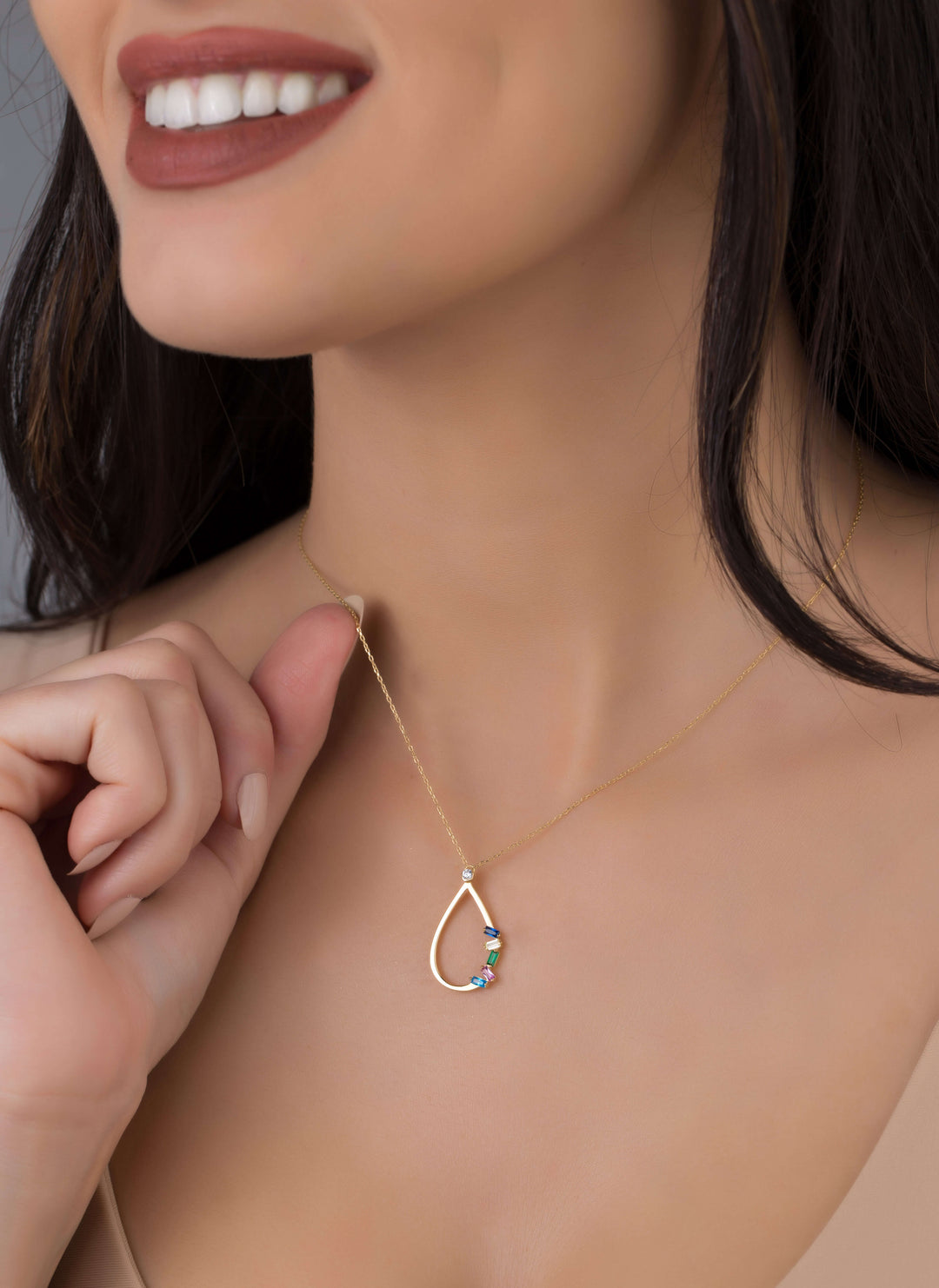 18K GOLD MODERN DROP NECKLACE