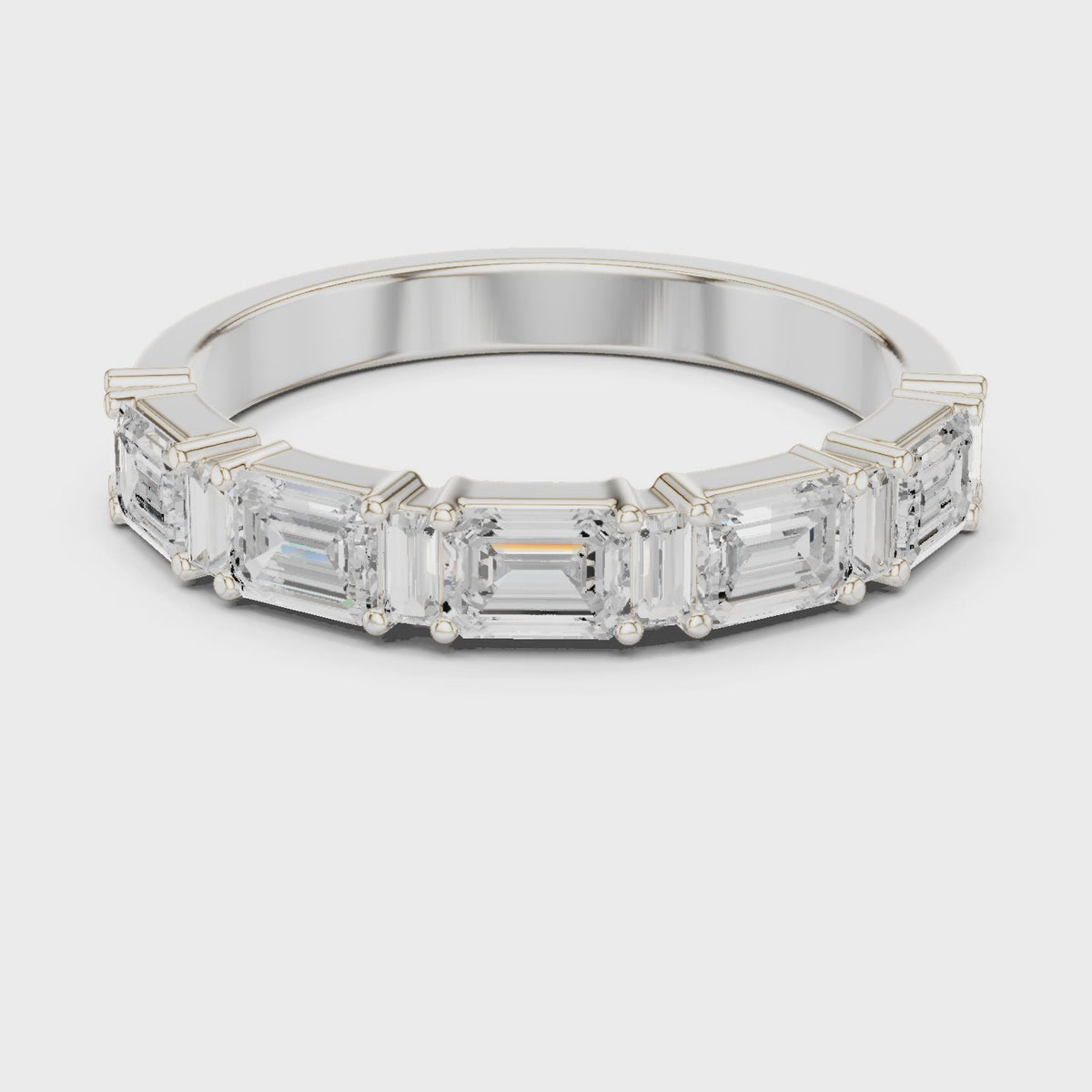 Emerald-cut and baguette lab-grown diamond band in white gold, 360 degree video
