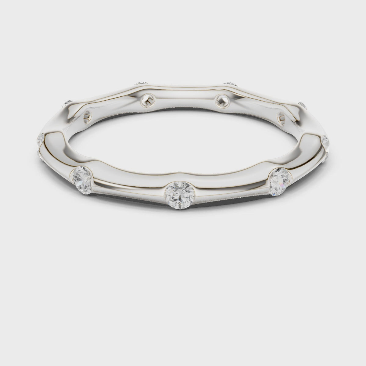 Round lab-grown diamond station band in white gold, 360 degree video
