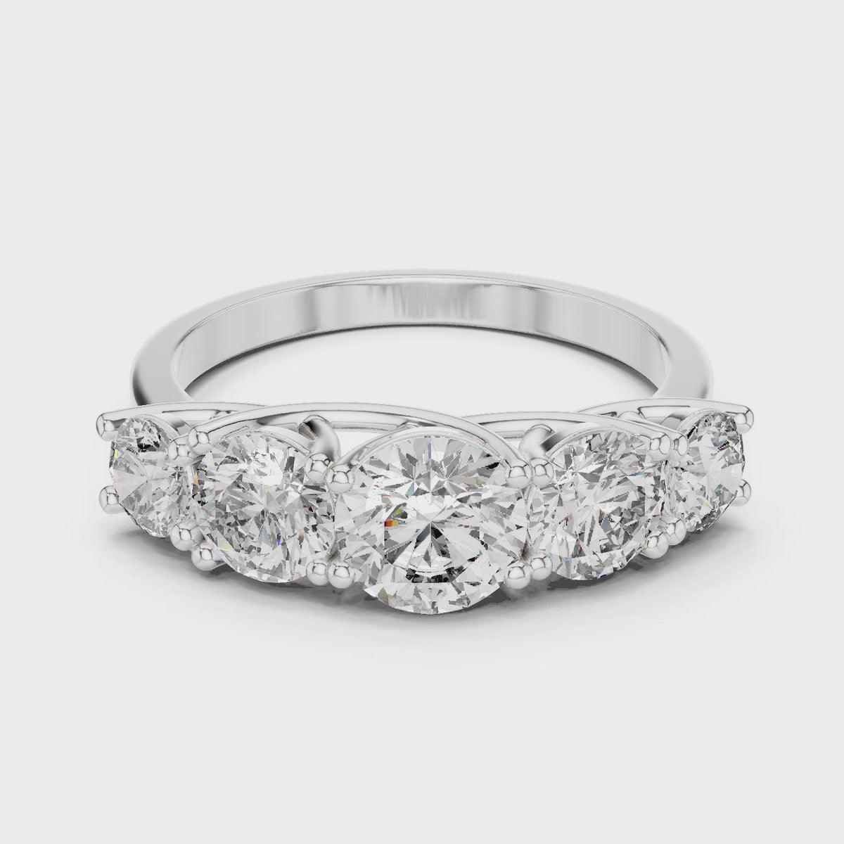 Round lab-grown diamond graduated five-stone ring in white gold, 360 degree video