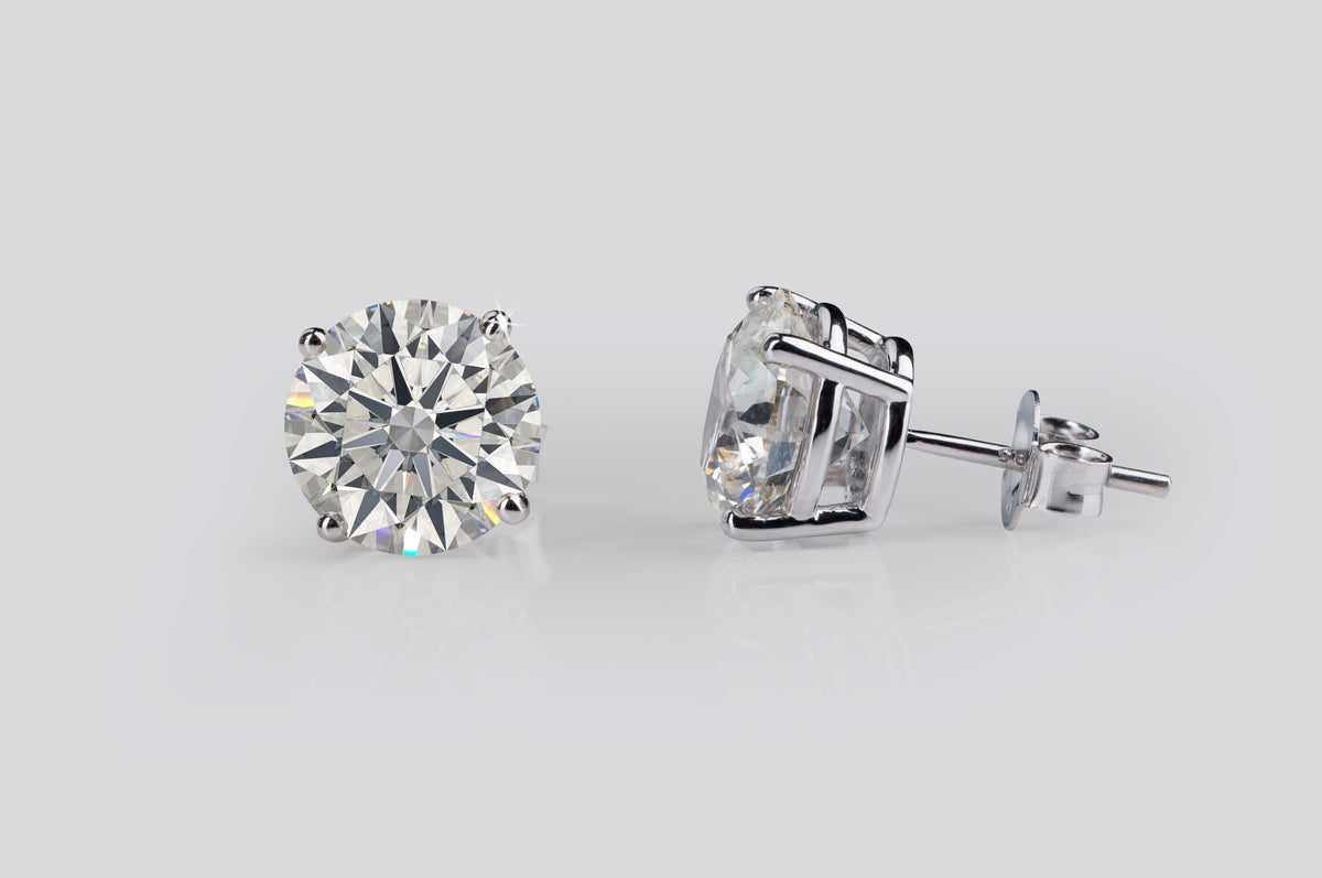 18K WHITE GOLDStuds Earrings