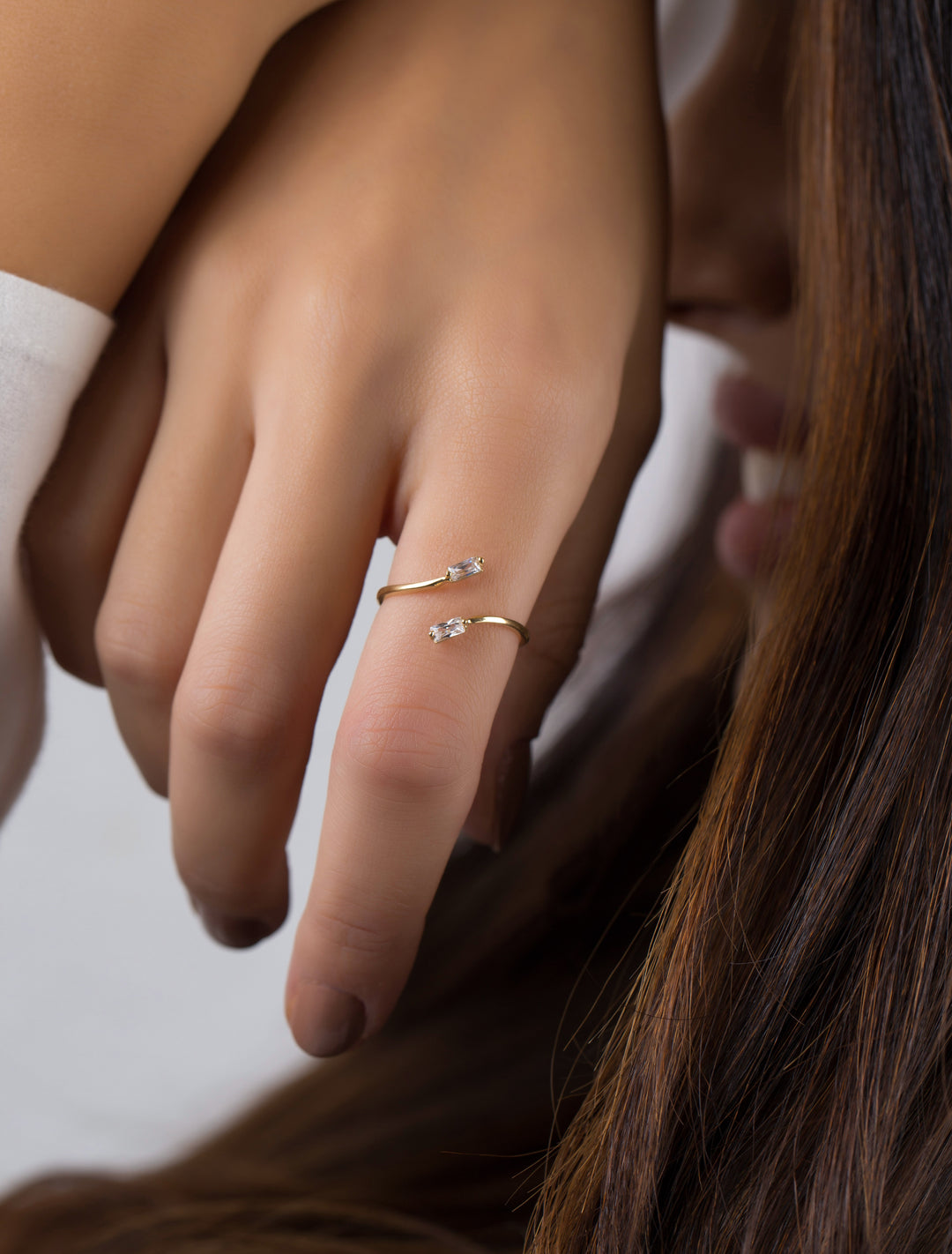 18K GOLD DELICATE SWIRL RING